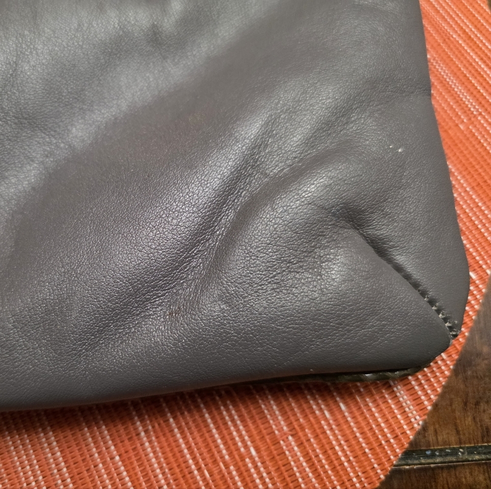 Vintage Etienne Aigner  Grey Snake Leather Bag Clutch - Picture 5 of 11
